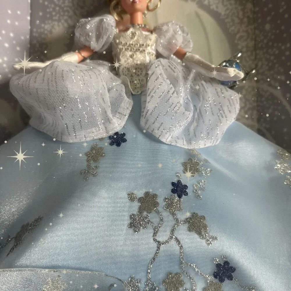 Disney CINDERELLA DOLL Limited Ed 2005 EXTREMELY RARE